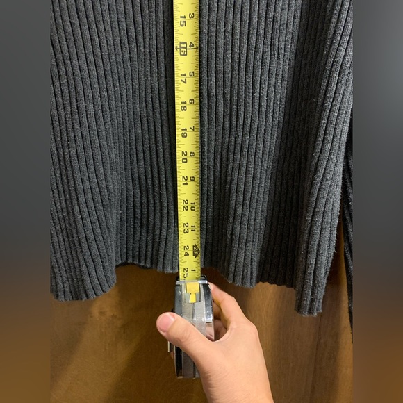 Vintage 90s GAP preloved sweater. - Picture 4 of 5